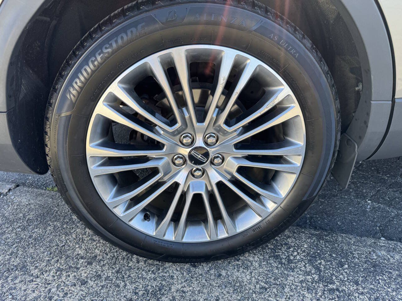 Used 2016 Lincoln MKX Reserve w/ Climate Package AWD/4WD image 37