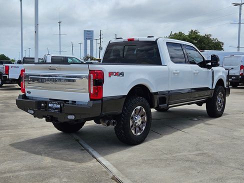 Used 2024 Ford F250 King Ranch w/ FX4 Off-Road Package AWD/4WD image 3