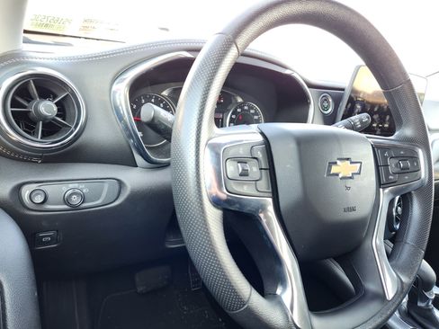 Used 2023 Chevrolet Blazer LT FWD image 24