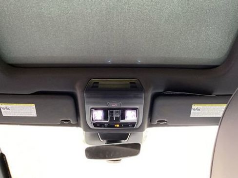 New 2026 Volkswagen Tiguan SE R-Line image 23