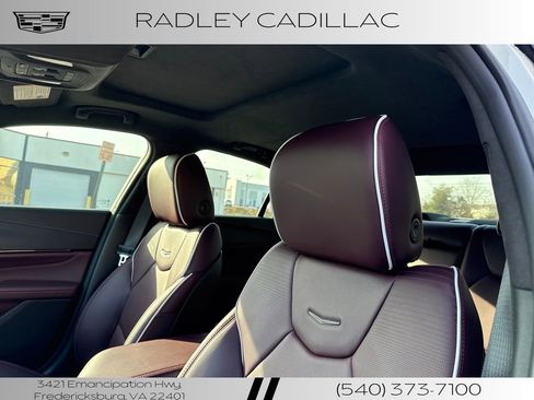 Used 2023 Cadillac CT4 V w/ LPO, ONYX Package image 13