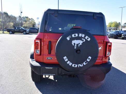 Used 2023 Ford Bronco Black Diamond image 8