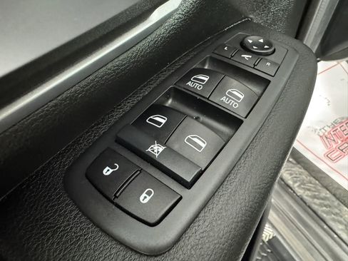 Used 2020 RAM 1500 Lone Star AWD/4WD image 37