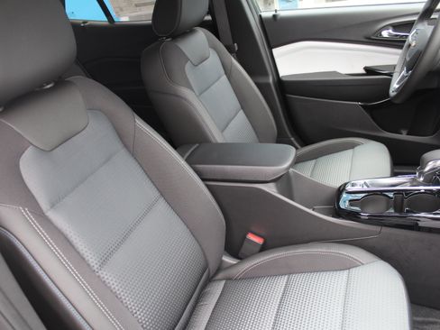 New 2026 Chevrolet Trax LT w/ Driver Confidence Package image 15