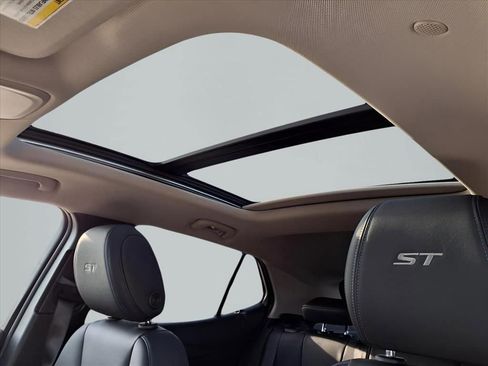 New 2026 Buick Encore GX Sport Touring image 13