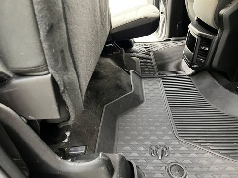 Used 2021 RAM 1500 Big Horn RWD image 23