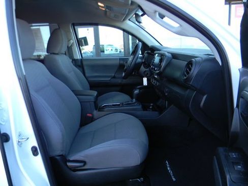 Used 2023 Toyota Tacoma SR AWD/4WD image 21