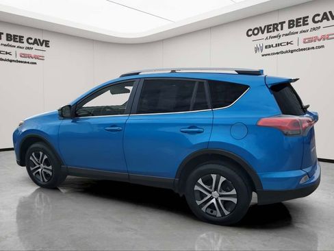 Used 2017 Toyota RAV4 LE image 6