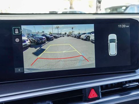 Used 2025 Kia Sorento EX image 22