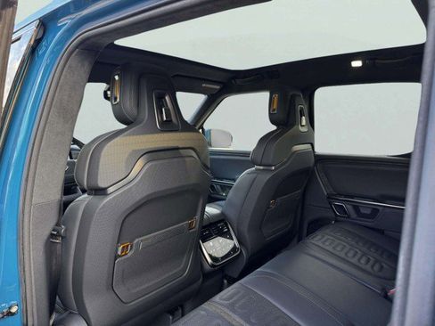 Used 2022 Rivian R1T Adventure image 36