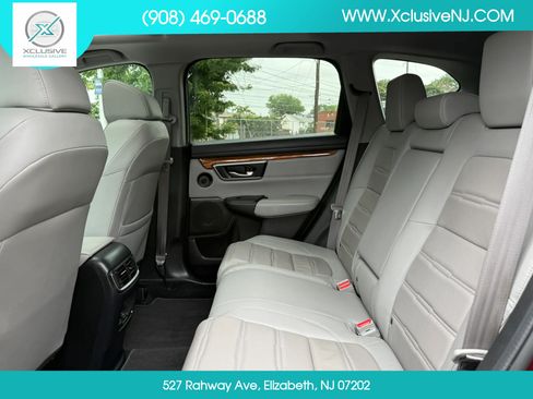 Used 2018 Honda CR-V Touring image 30