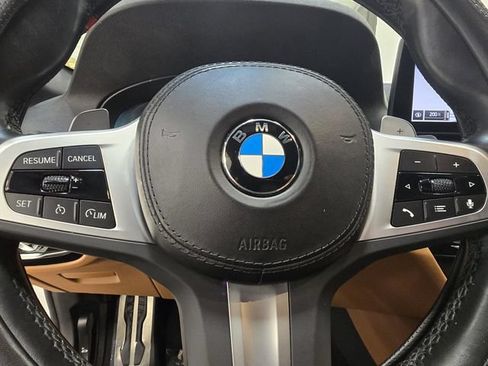 Used 2022 BMW 530i w/ M Sport Package RWD image 11
