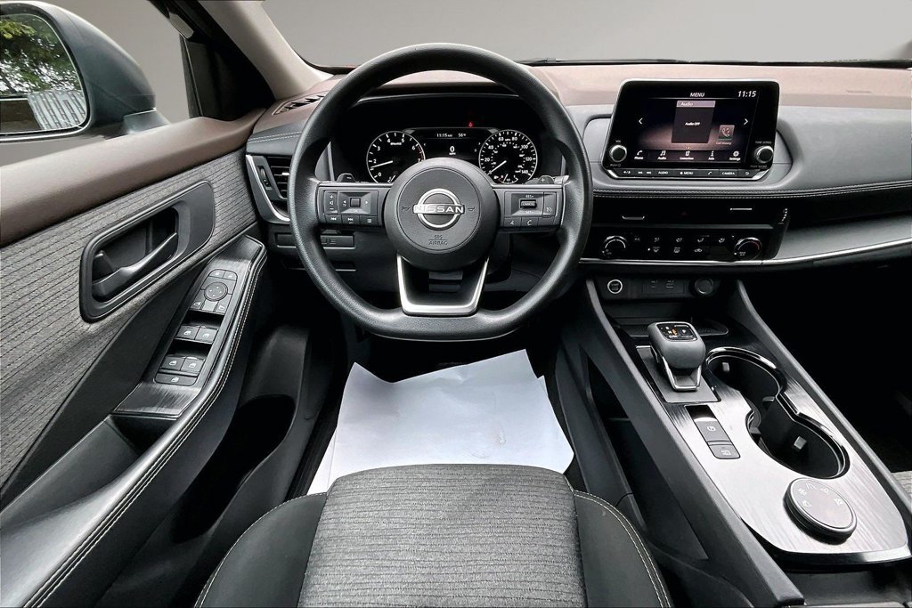 Used 2022 Nissan Rogue S AWD/4WD image 9