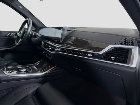 Used 2026 BMW X7 M60i AWD/4WD image 33