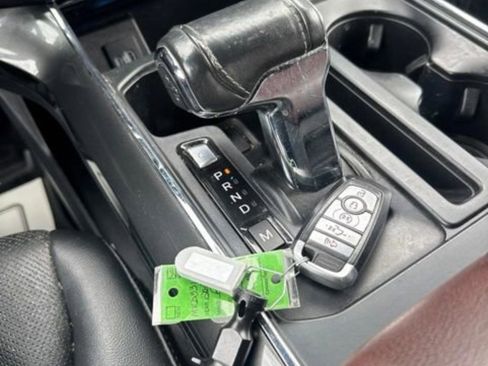 Used 2021 Ford F150 Lariat w/ Equipment Group 502A High AWD/4WD image 8
