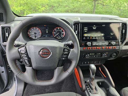 New 2026 Nissan Frontier PRO-4X w/ Pro-4x Convenience Package AWD/4WD image 11