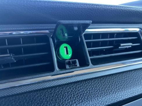 Used 2013 Ford Mustang Coupe image 18