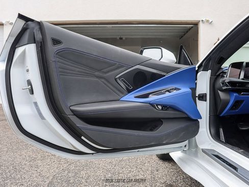 Used 2026 Chevrolet Corvette Z06 w/ Stealth Interior Trim Package RWD image 31
