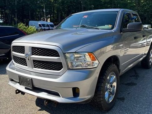 Used 2019 RAM 1500 Express AWD/4WD image 3