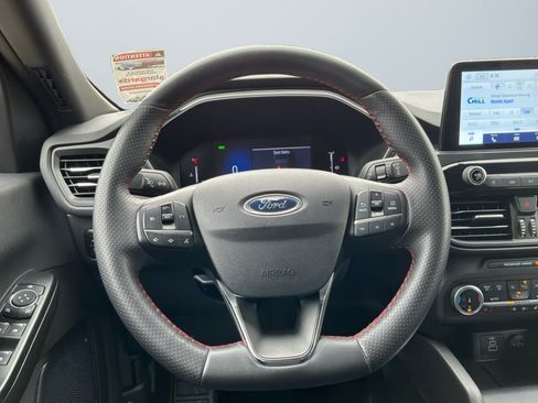 Used 2024 Ford Escape ST-Line Select AWD/4WD image 11