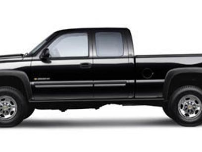 Used 2005 Chevrolet Silverado 2500 LT w/ Heavy-Duty Power Package