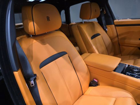Used 2024 Rolls-Royce Ghost image 25