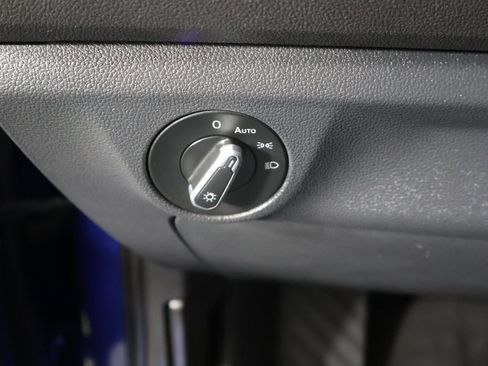 Used 2024 Volkswagen Jetta SE w/ Panoramic Sunroof Package image 33