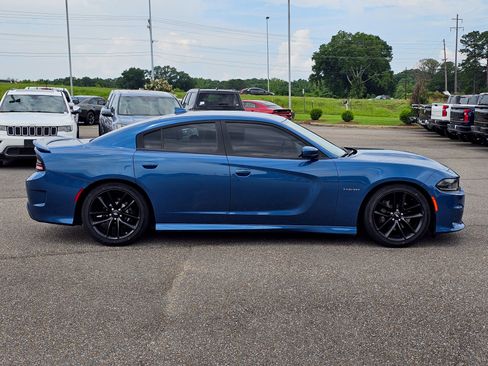 Used 2022 Dodge Charger R/T w/ Plus Group RWD image 8