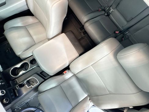 Used 2019 Toyota Sequoia Limited w/ Safety & Convenience Package AWD/4WD image 20