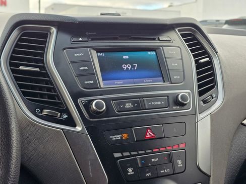 Used 2018 Hyundai Santa Fe Sport image 30