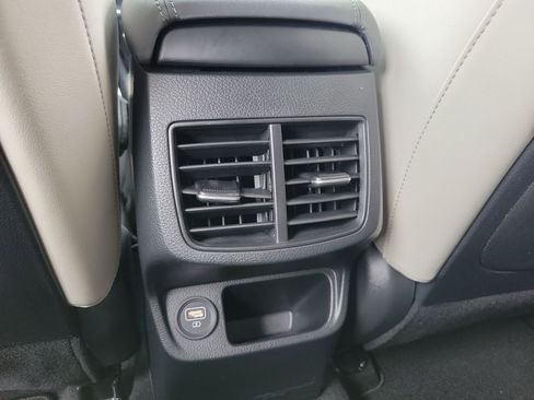 Used 2021 Kia Seltos SX w/ SX Sunroof Package AWD/4WD image 17