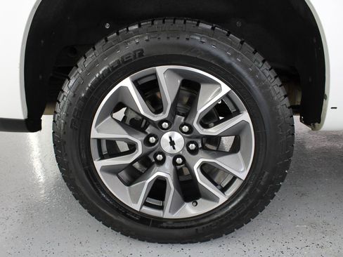 Used 2020 Chevrolet Silverado 1500 RST AWD/4WD image 83