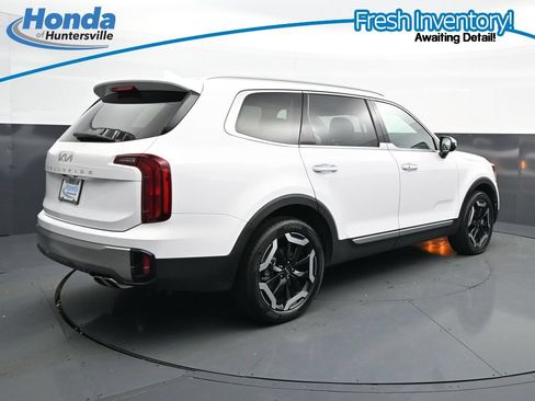 Used 2025 Kia Telluride S FWD image 10