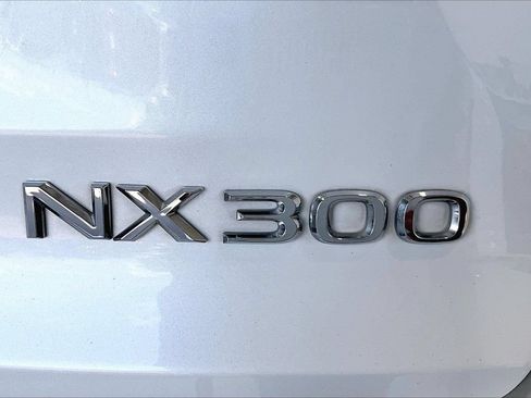 Used 2018 Lexus NX 300 FWD w/ Comfort Package image 7