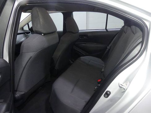 Used 2022 Toyota Corolla LE FWD image 26