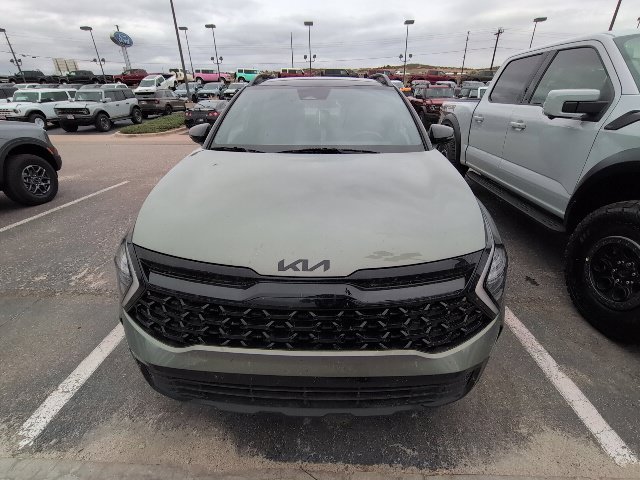 Used 2025 Kia Sportage X-Line w/ Premium Package AWD/4WD image 2