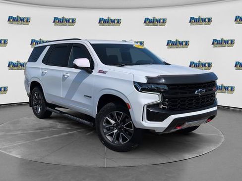 Used 2023 Chevrolet Tahoe Z71 w/ Luxury Package AWD/4WD image 3