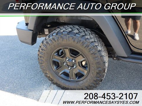 Used 2013 Jeep Wrangler Rubicon AWD/4WD image 7