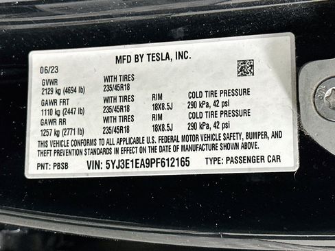 Used 2023 Tesla Model 3 Standard Range RWD image 12