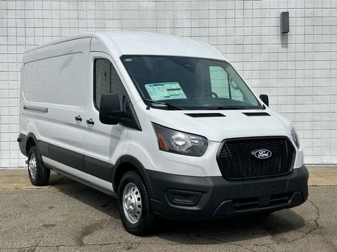 New 2026 Ford Transit 250 148 Medium Roof Extended AWD w/ Load Area Protection Package image 28