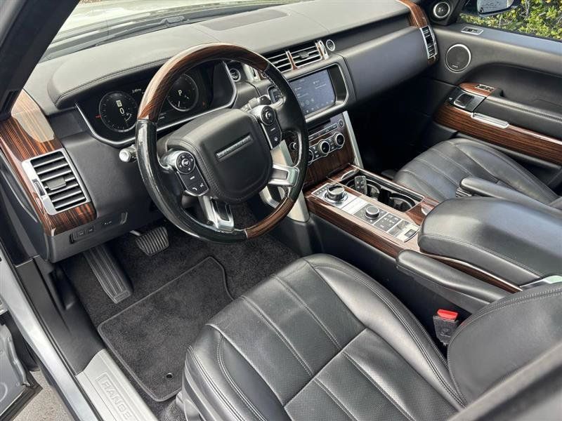 Used 2017 Land Rover Range Rover HSE AWD/4WD image 18