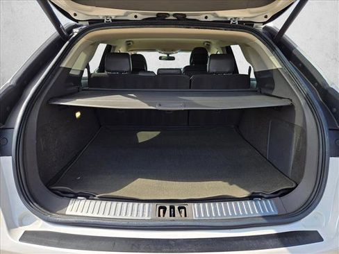 Used 2019 Lincoln Nautilus Select w/ Cargo Utility Package FWD image 6