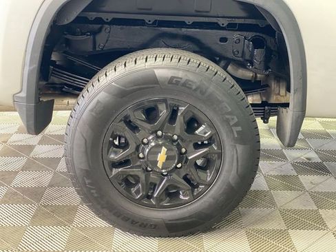 Used 2021 Chevrolet Silverado 3500 LT w/ Remote Start Package AWD/4WD image 37
