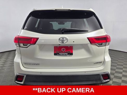 Used 2018 Toyota Highlander Limited image 7