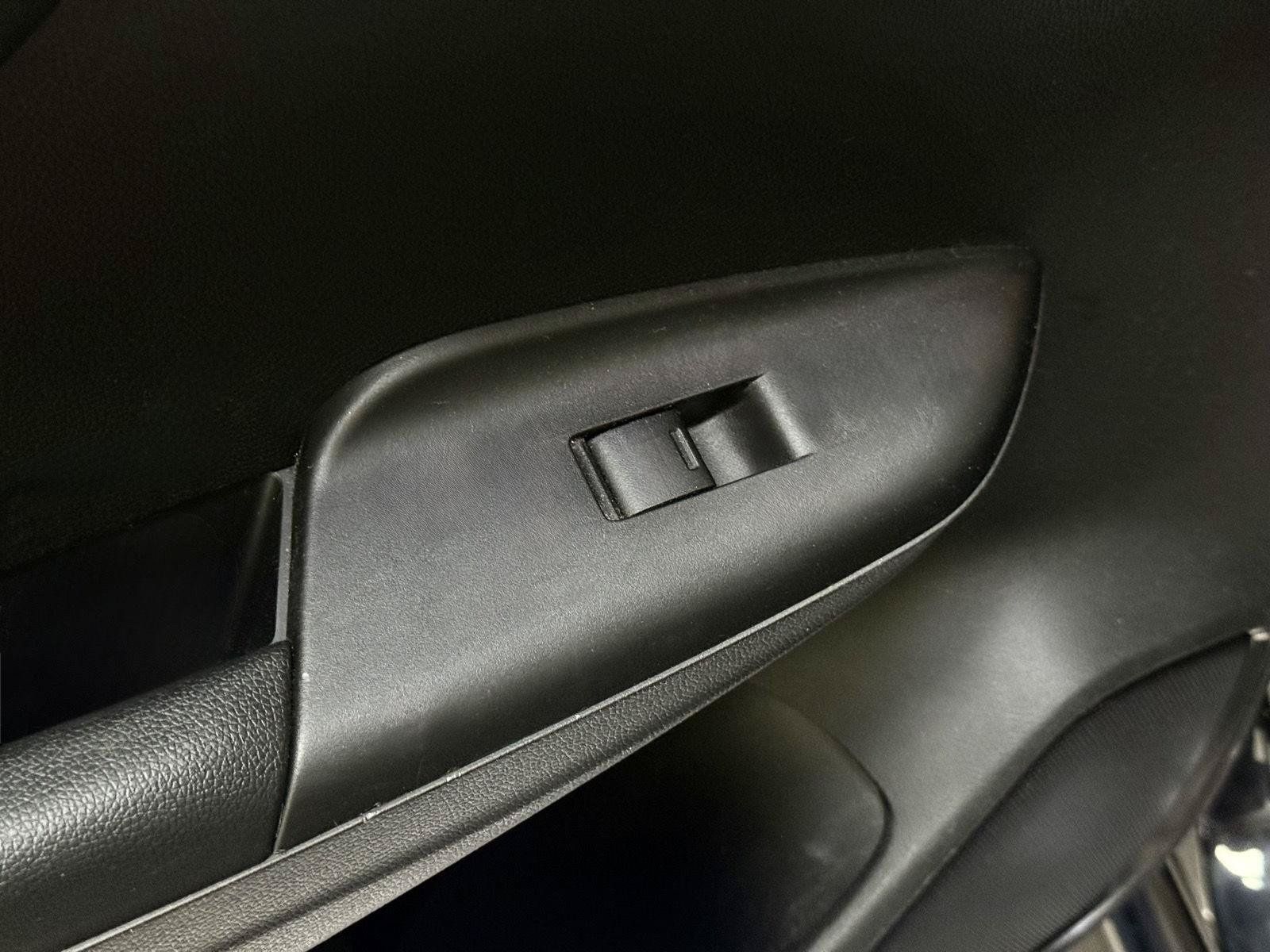 Used 2016 Honda Fit LX image 17