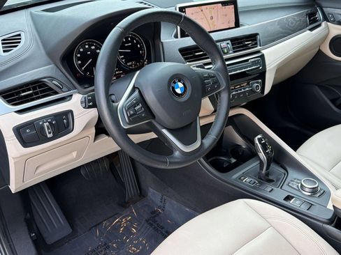 Used 2020 BMW X1 sDrive28i w/ Premium Package FWD image 4