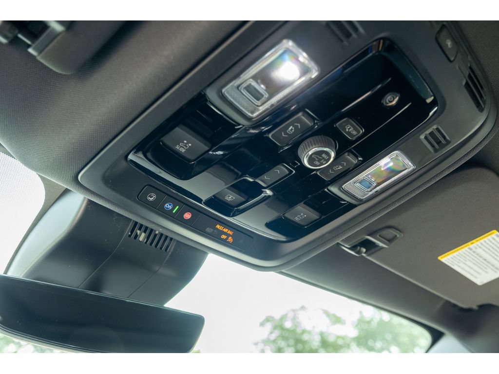 New 2026 GMC Yukon XL AT4 w/ AT4 Premium Plus Package AWD/4WD image 31