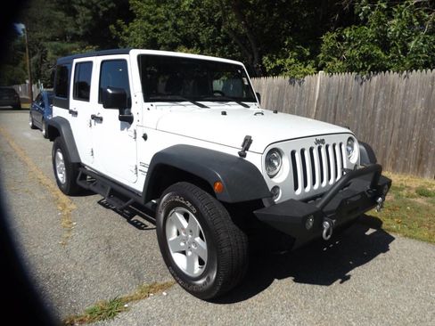 Used 2017 Jeep Wrangler Unlimited Sport w/ Quick Order Package 24S AWD/4WD image 7