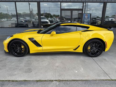 Used 2015 Chevrolet Corvette Z06 w/ Z07 Performance Package RWD image 10