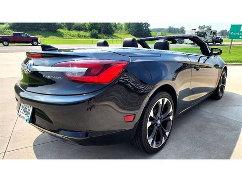 Used 2018 Buick Cascada Premium image 5